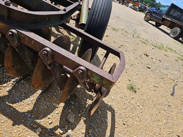 john-deere-10-image-18