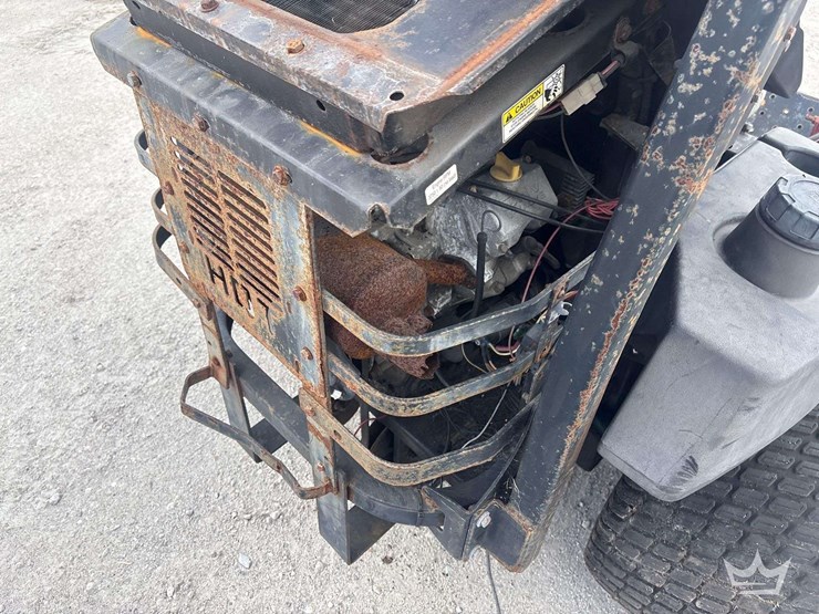 2005-toro-z-master-72in.-zero-turn-commercial-mower-image-7