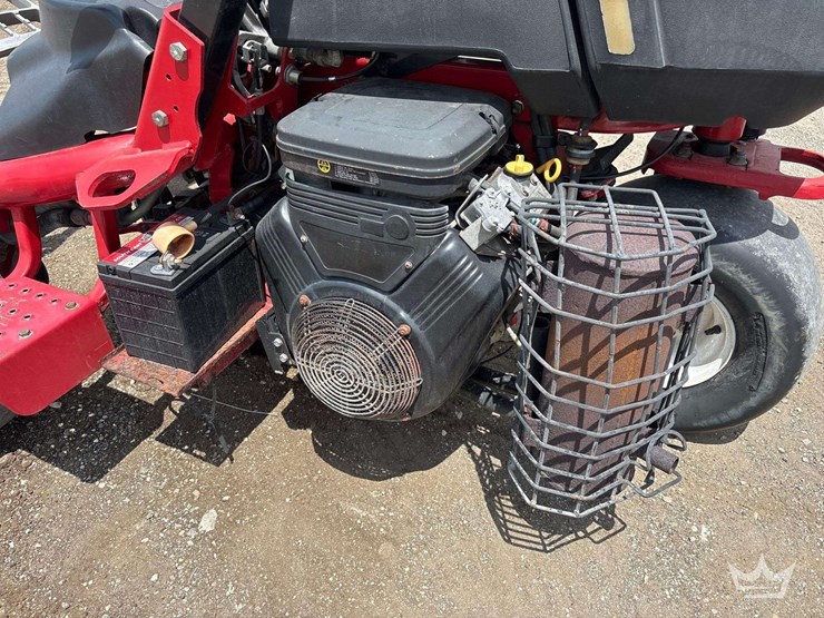 2015-toro-greensmaster-3300-triflex-commercial-greens-mower-image-11