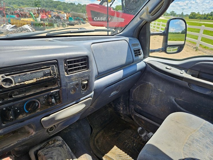 1999-ford-f450-image-28