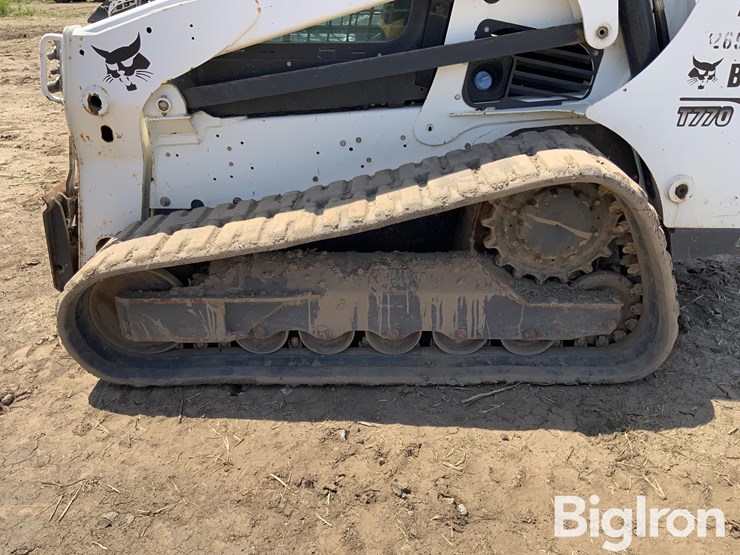 2019-bobcat-t770-image-11