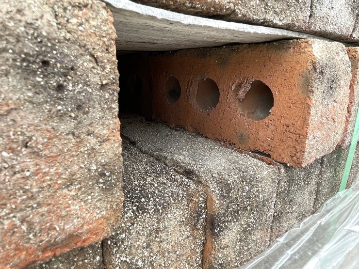 #4958-•-pallet-of-bricks-image-5
