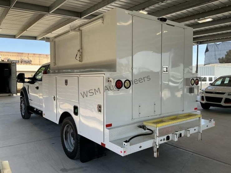 2017-ford-f550-image-5