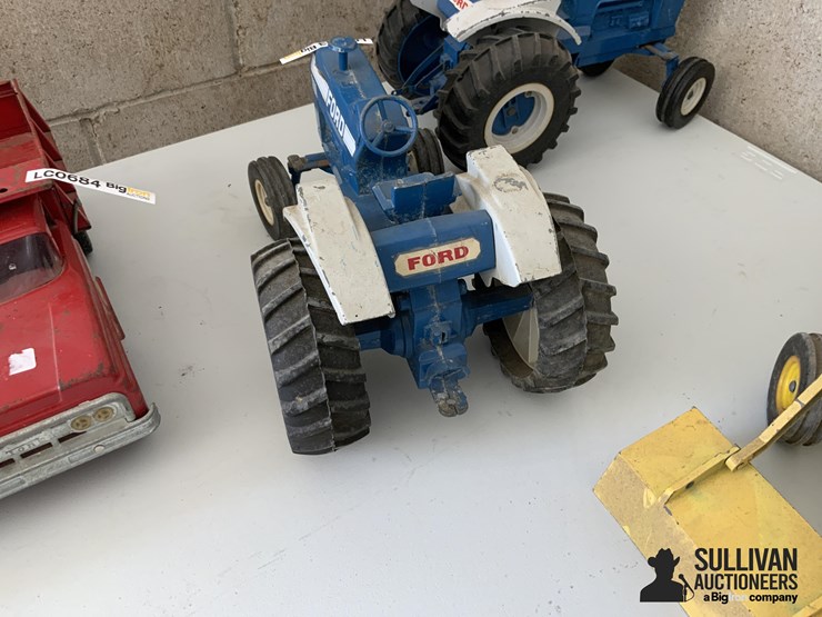 ford-toy-tractors-image-7