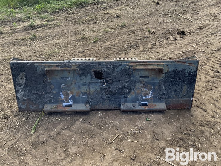bobcat-6’-skid-steer-bucket-image-6