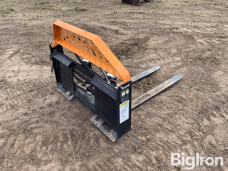 2023-wolverine-pfa-11-3300g-hydraulic-fork-skid-steer-attachment-image-5