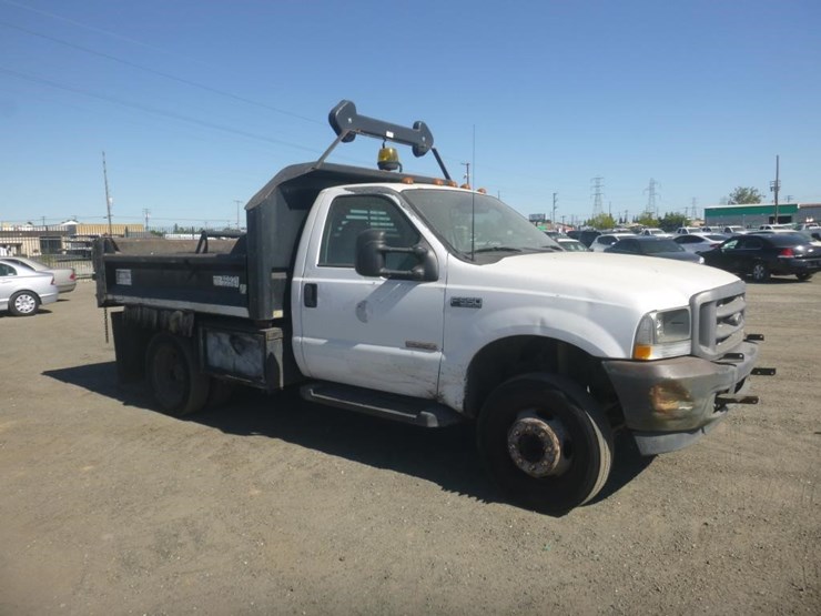 2003-ford-f550-image-2
