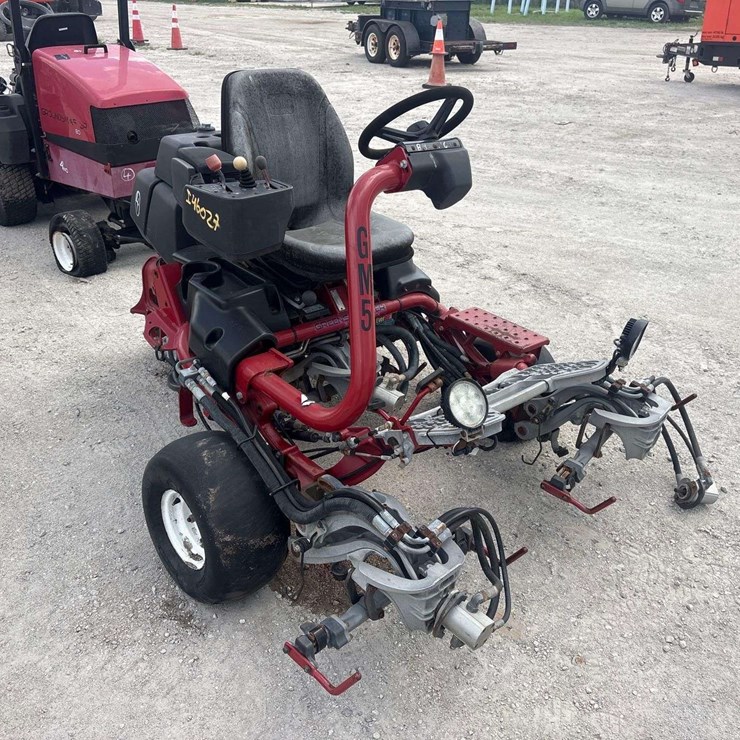 2015 Toro Greensmaster 3300 Triflex Commercial Greens Mower