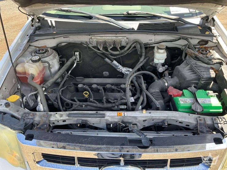 2009-ford-escape-image-7