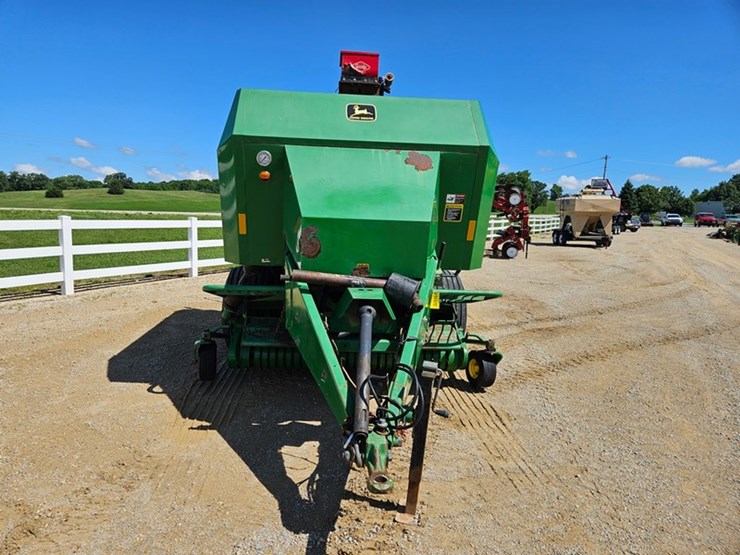 john-deere-100-image-8