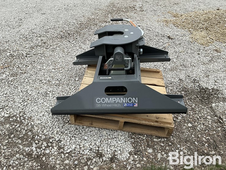 b-&-w-companion-5th-wheel-hitch-image-8