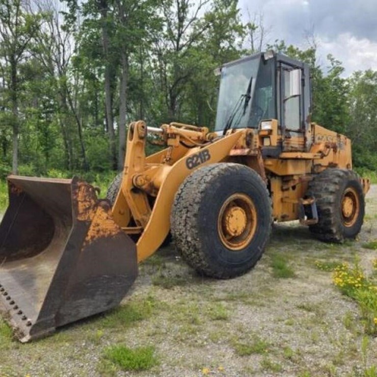 1999 CASE 621B