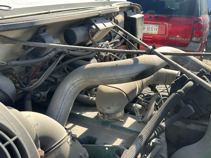 #153-•-1995-international-4700lp-heavy-duty-service-truck-image-61