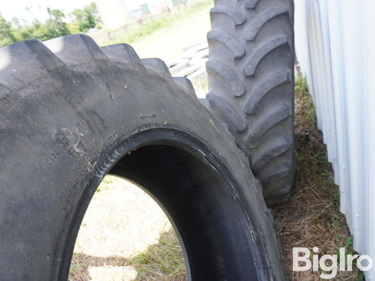 14.9r30-tires-image-8
