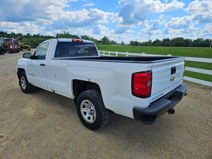 2018-chevrolet-2500-image-3
