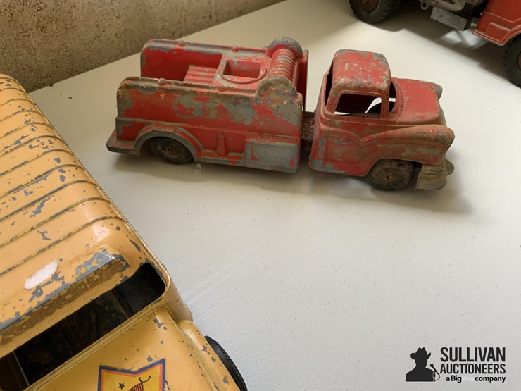 hubley-kiddie-toy-trucks-and-toys-image-10