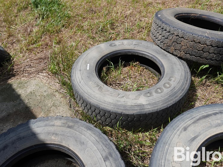 11r22.5-tires-image-12