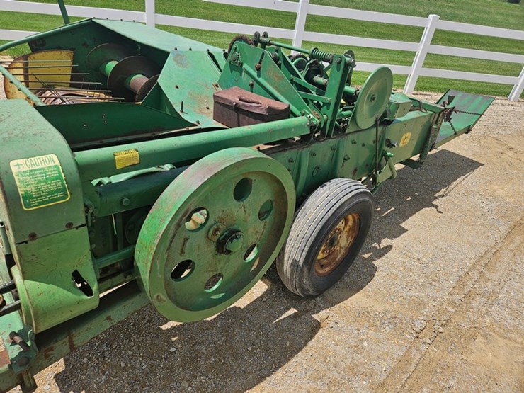 john-deere-24t-image-15