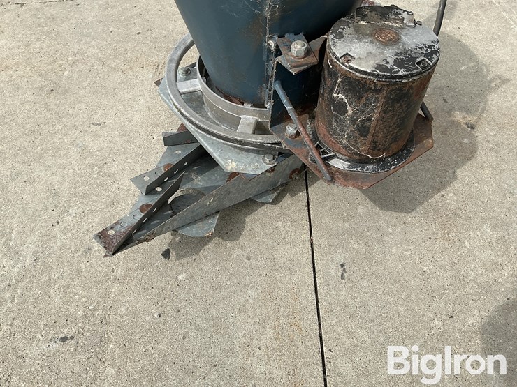 neco-electric-grain-spreader-image-11