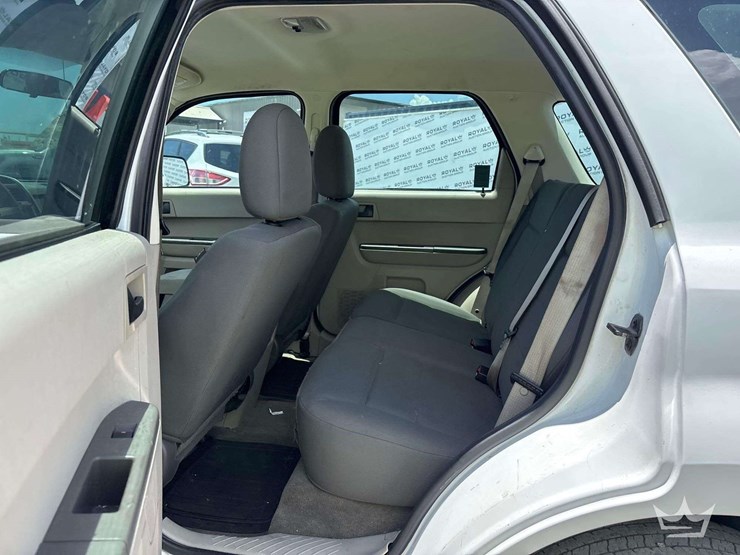 2009-ford-escape-image-19
