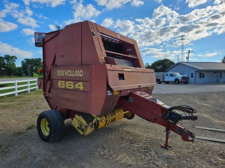 new-holland-664-image-7