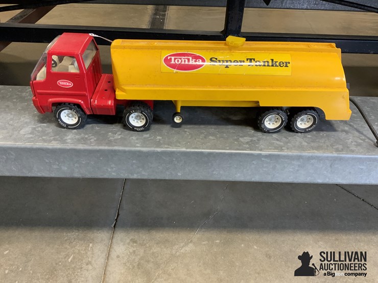 tonka-super-tanker-truck-and-trailer-image-8