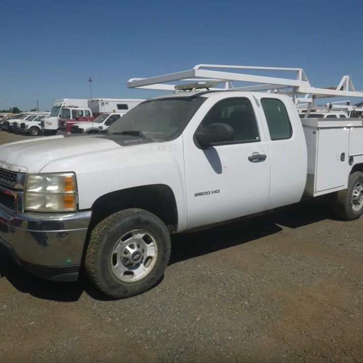 2011 CHEVROLET 2500