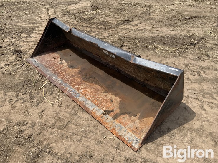 83.5”-skid-steer-bucket-image-1