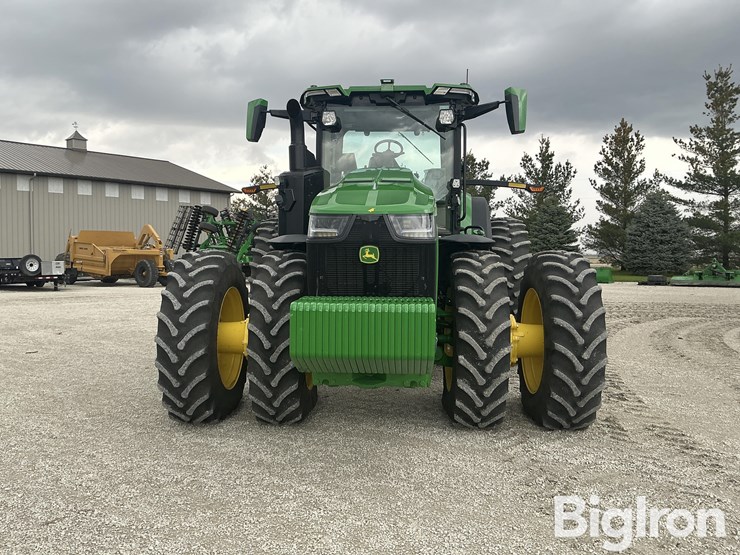 2023-john-deere-8r-410-image-2