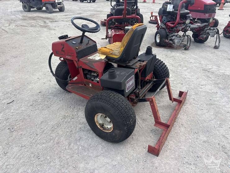 2005-toro-sandpro-3020-3wd-bunker-rake-image-4