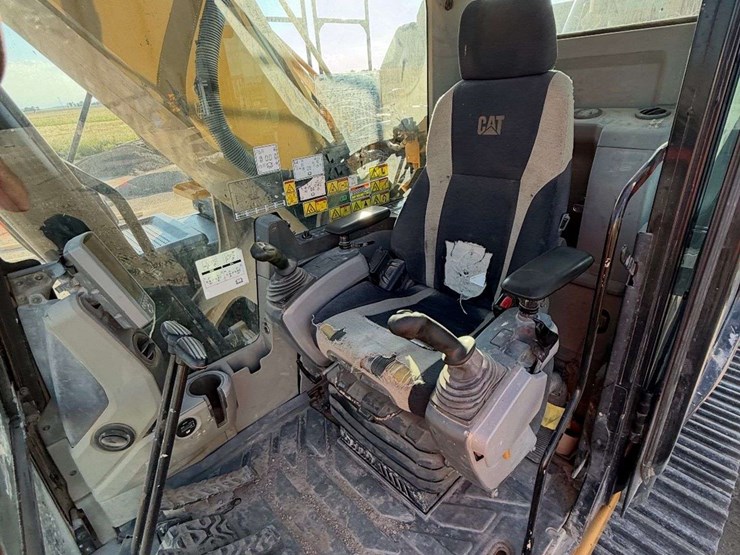 2014-caterpillar-336e-image-15