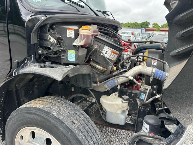 #149-•-2024-freightliner-m2-rollback-image-53