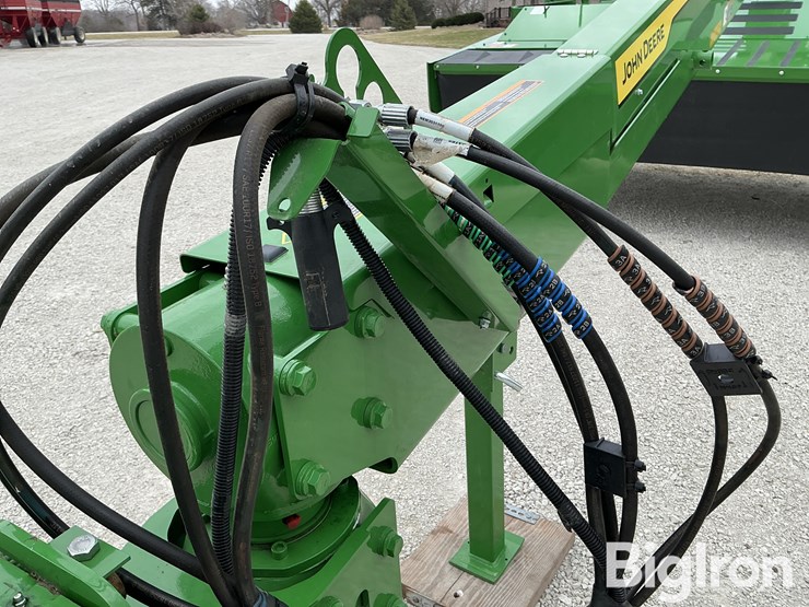 2024-john-deere-c350-image-19