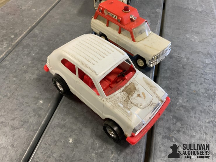 tonka-&-strombecker-toy-cars-image-3