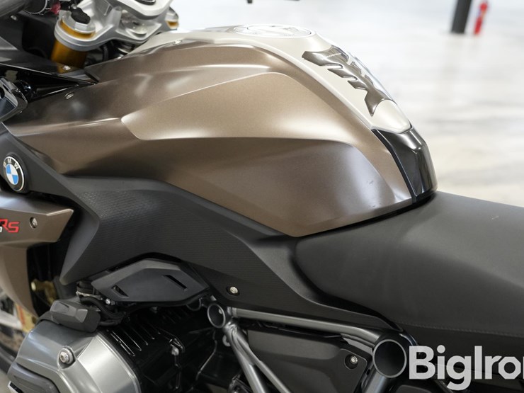 run-#12---2018-bmw-r1200-rs-sport-touring-motorcycle-image-19