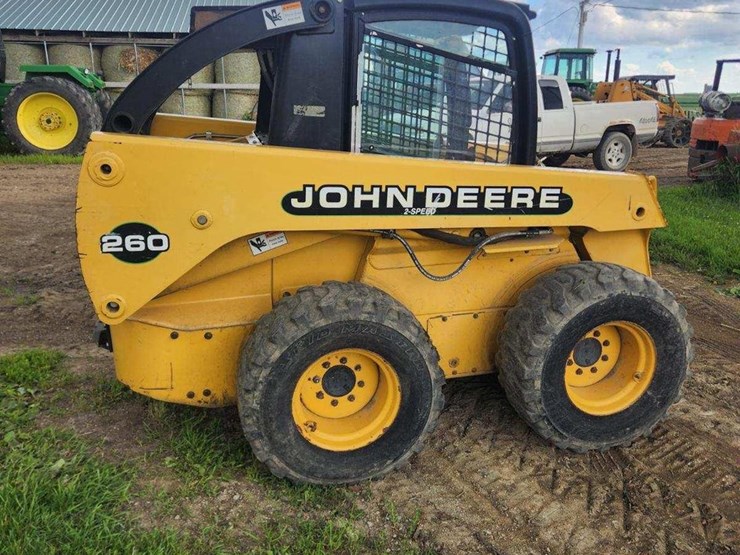 2000-john-deere-260-image-4