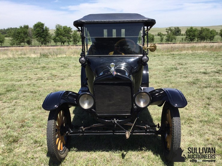 1920-ford-model-t-image-2