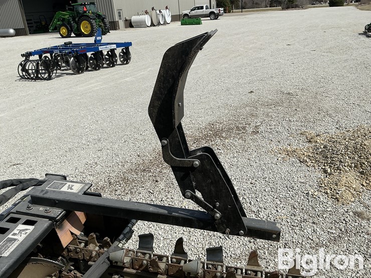 2022-great-bear-trencher-image-16