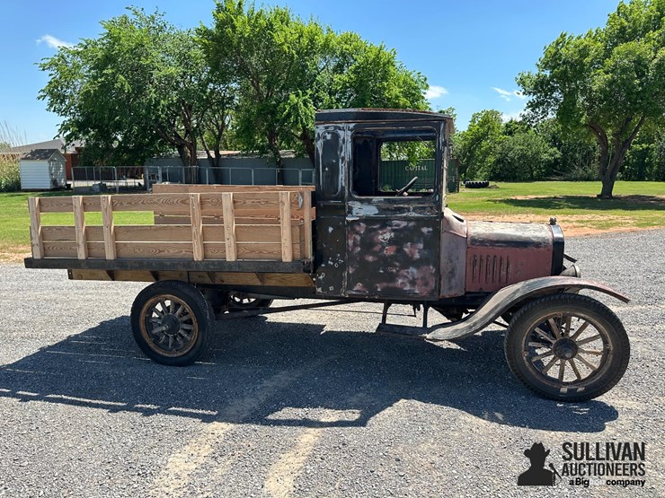 1925-ford-model-t-image-4