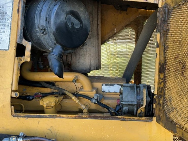 2004-deere-700h-lgp-image-9