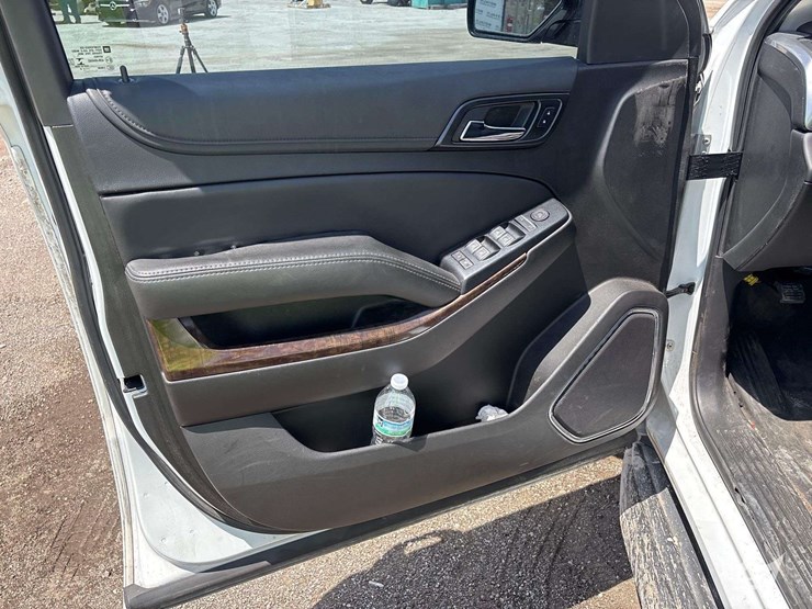 2019-chevrolet-tahoe-image-6