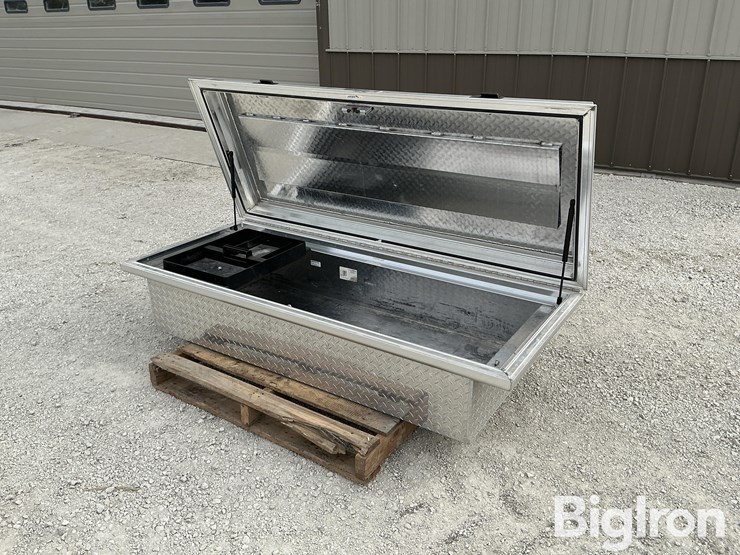 dee-zee-platinum-pickup-tool-box-image-18