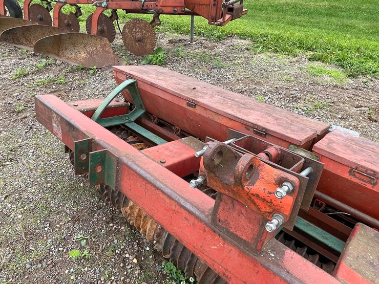#4914-•-brillion-3-point-seeder-image-10