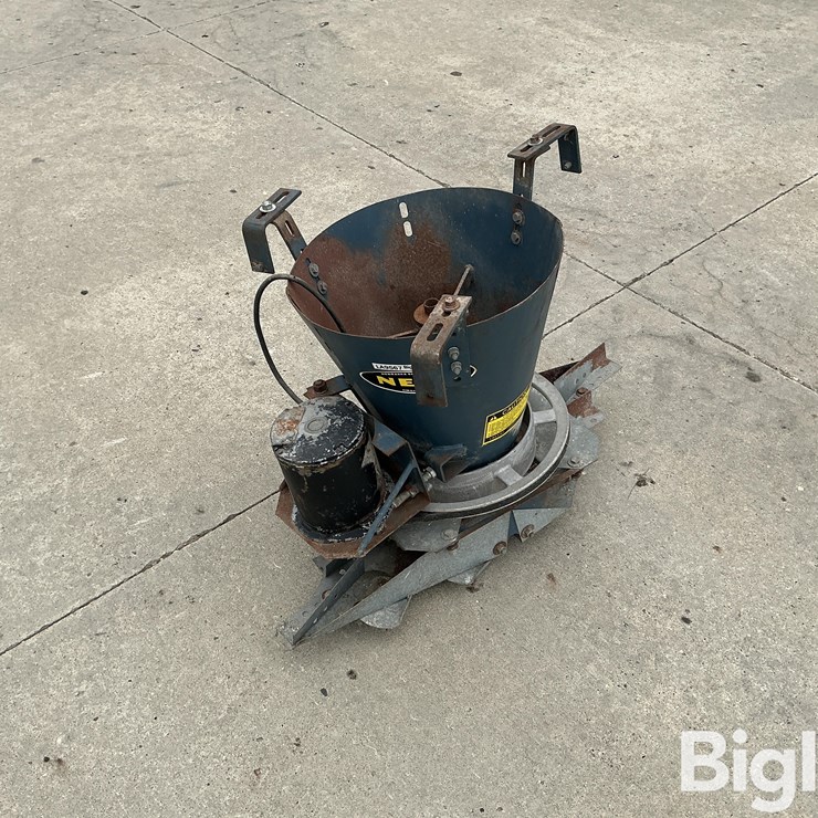 Neco Electric Grain Spreader