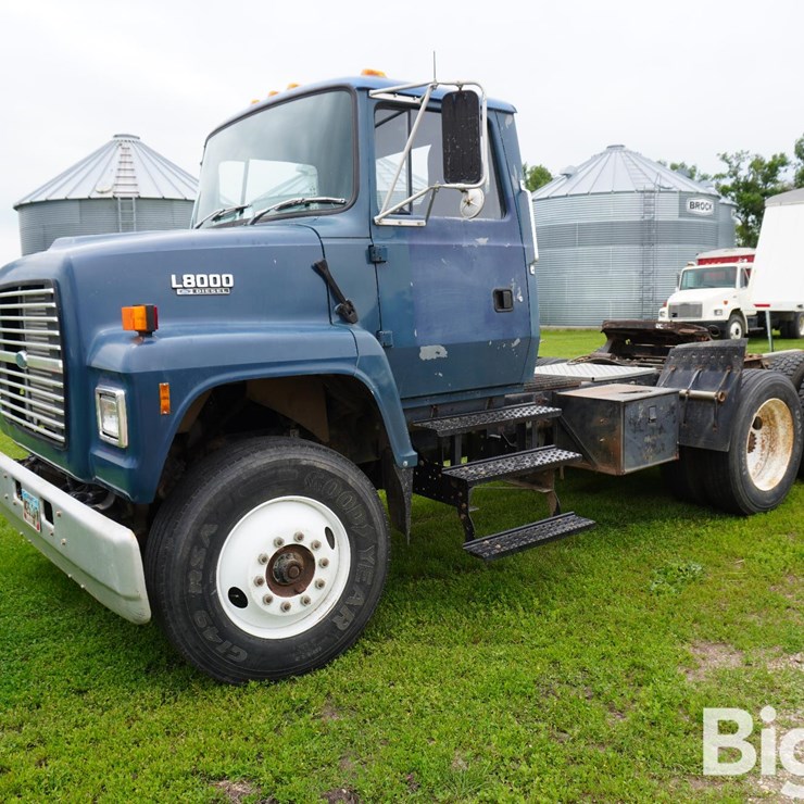 1994 FORD L8000
