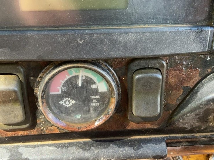 2004-deere-700h-lgp-image-19