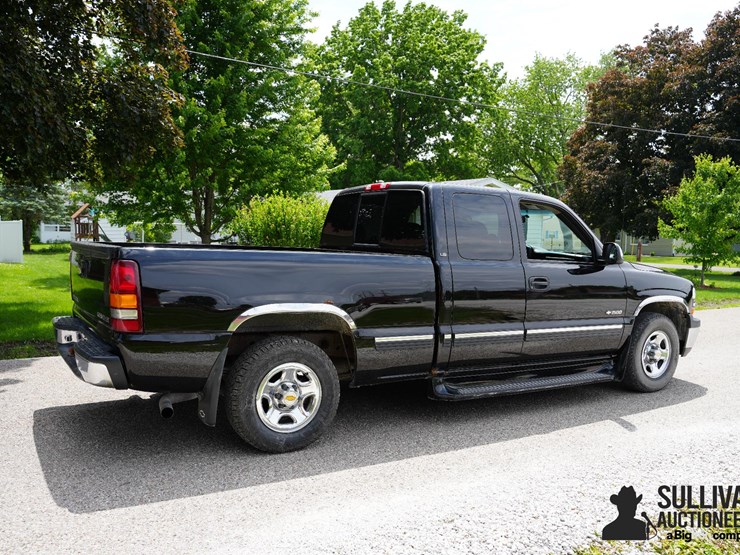 2001-chevrolet-silverado-1500-image-5