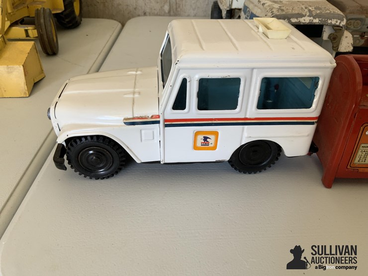 postal-jeep-&-bump-&-dump-image-5