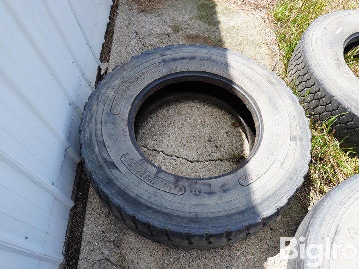 11r22.5-tires-image-9