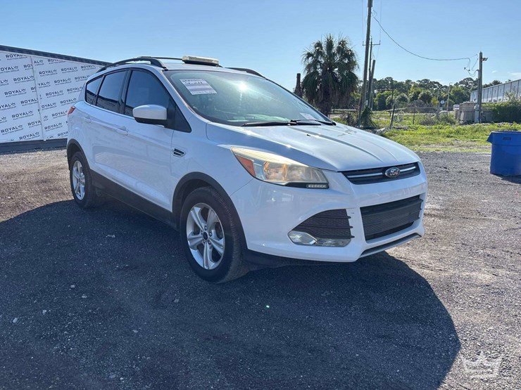 2016-ford-escape-image-2
